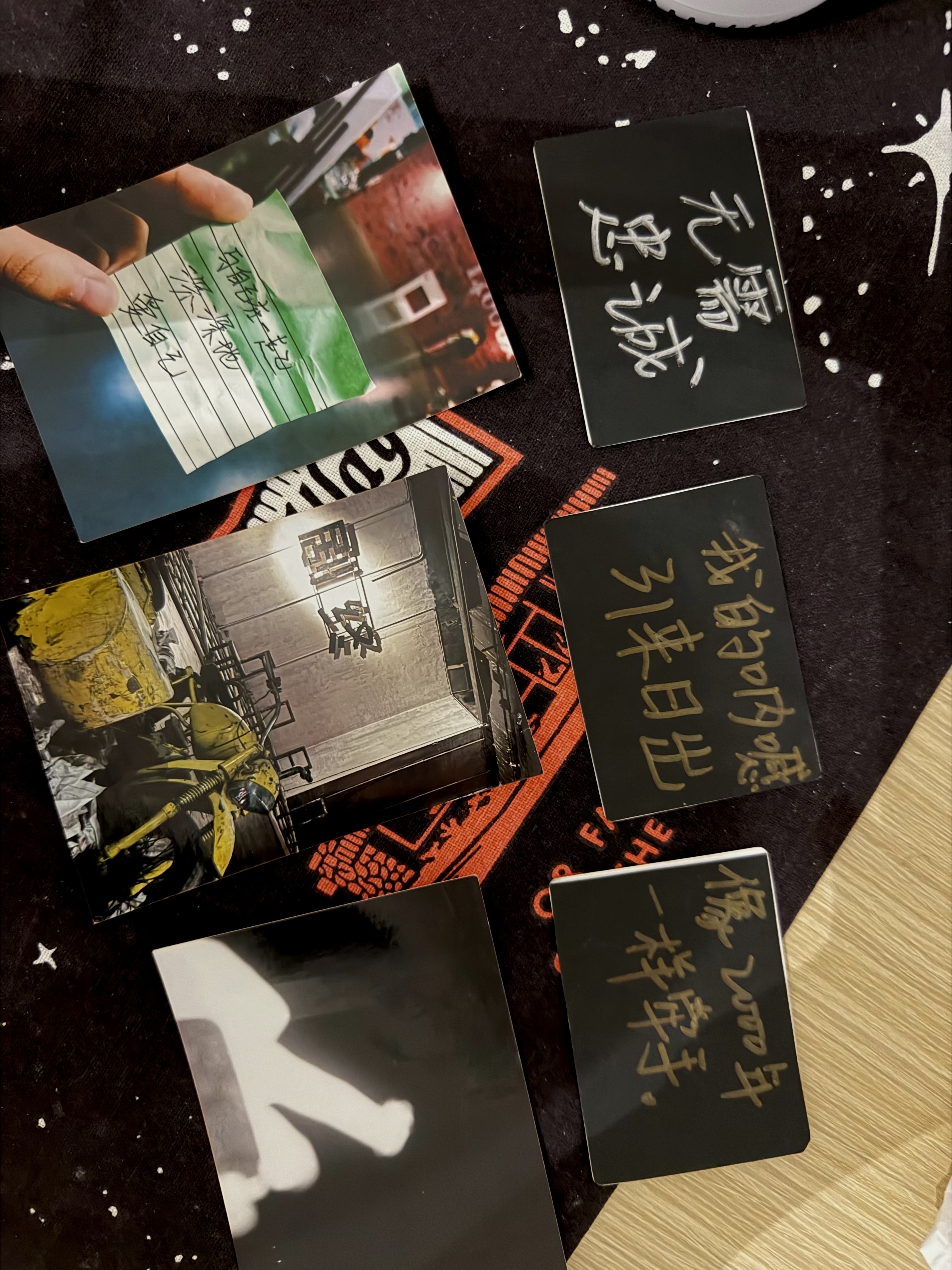 「一间屋」诗塔罗互动摊位